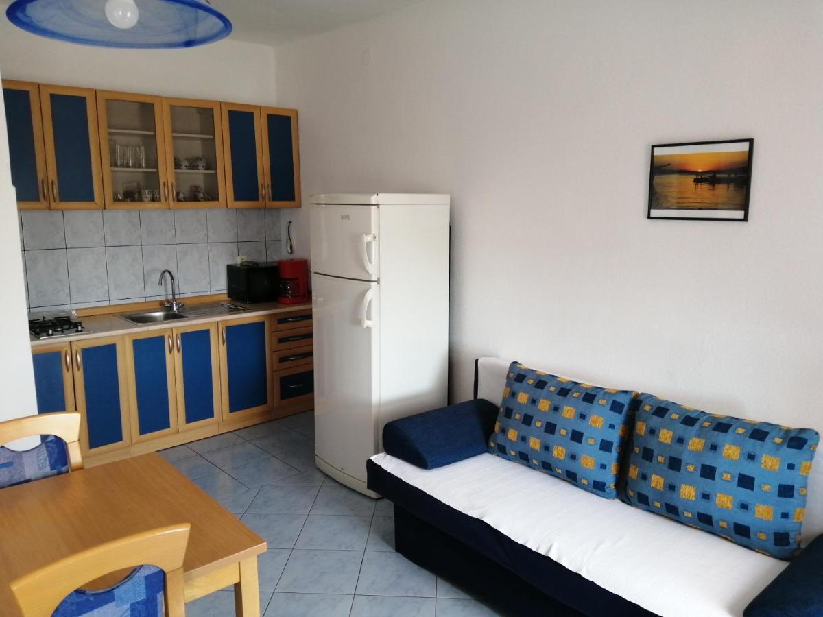 Apartments Dalmatian Stone House Turanj Luaran gambar