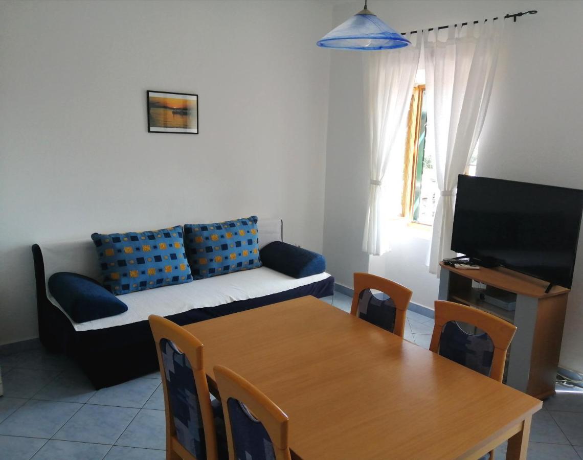 Apartments Dalmatian Stone House Turanj Luaran gambar
