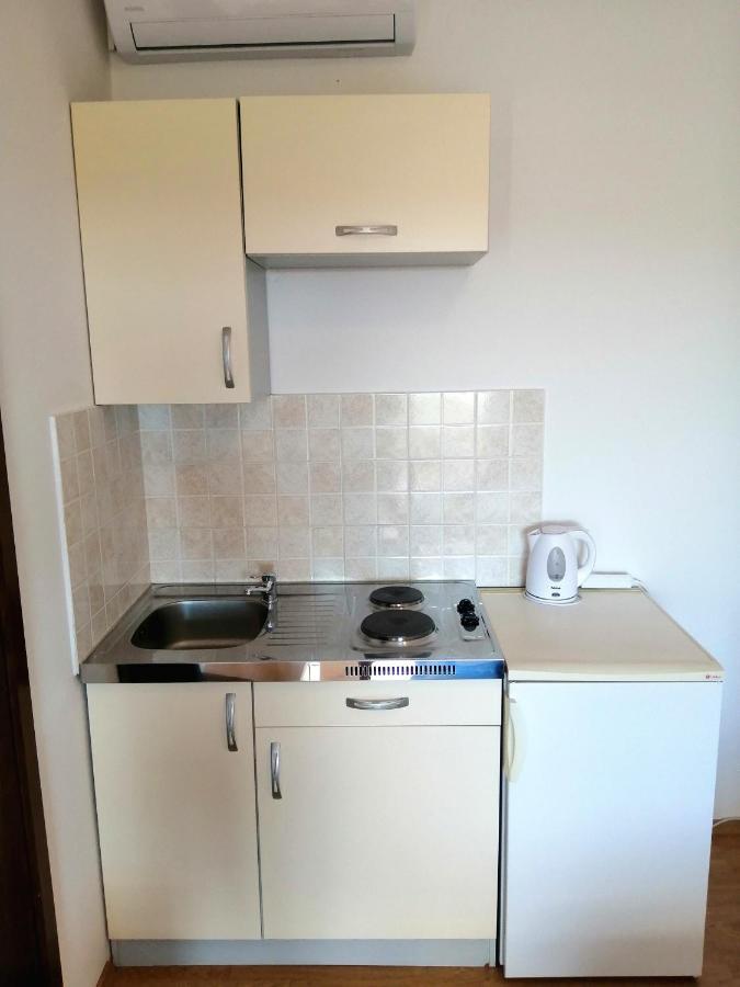 Apartments Dalmatian Stone House Turanj Luaran gambar
