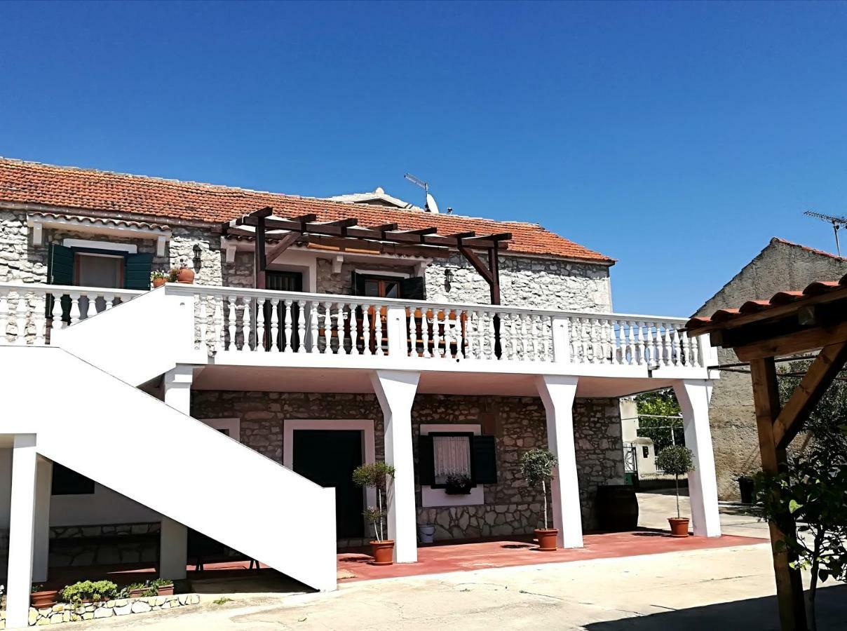 Apartments Dalmatian Stone House Turanj Luaran gambar